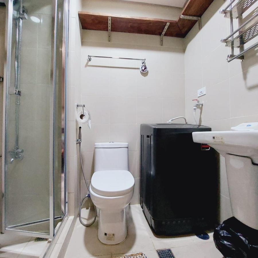 One Bedroom Condo Unit Fame Residences Manila Esterno foto